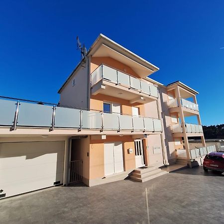 Valjan Apartmani Trogir Kültér fotó