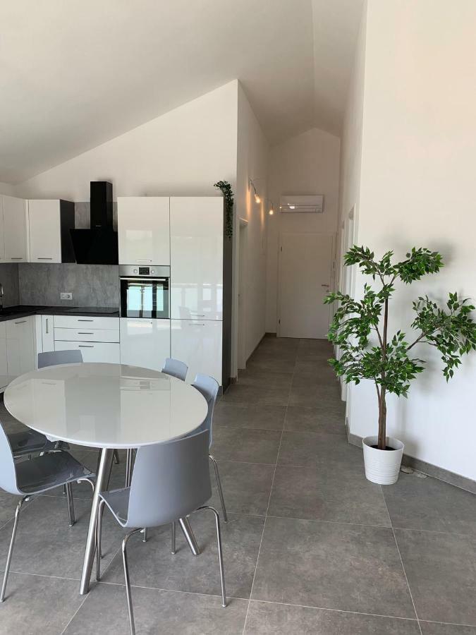 Valjan Apartmani Trogir Kültér fotó